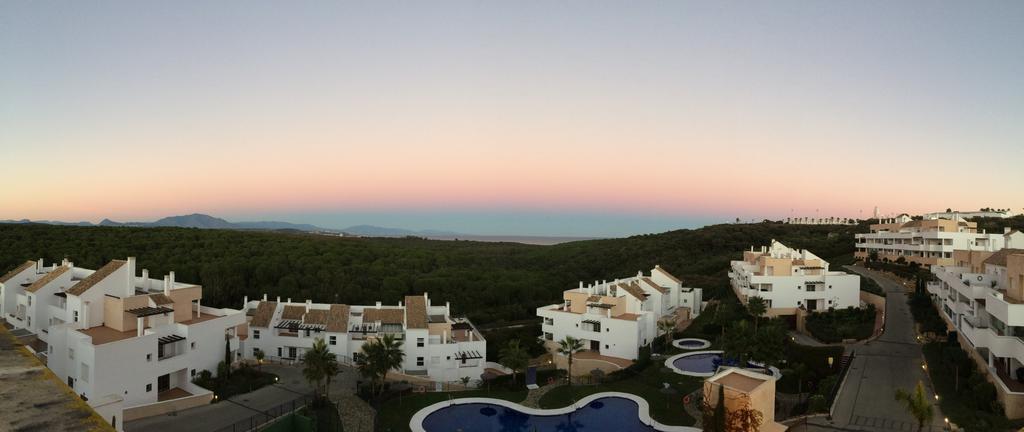 Appartement Las Terrazas De Alcaidesa Εξωτερικό φωτογραφία